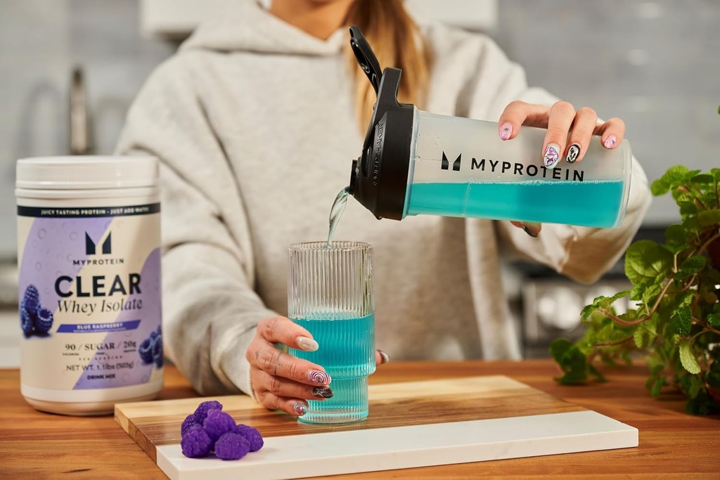 myprotein-clear-whey-isolate-protein-pow-5.jpg