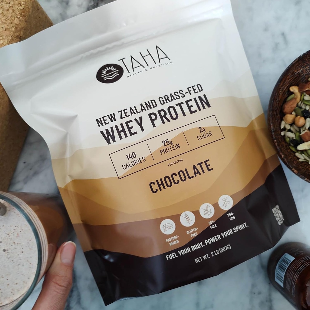 Taha Health & Nutrition Chocolate Flavored Whey Protein Concentrate Powder, 25g Protein, 140 Calories, 2g Sugar | New Zealand Grass-Fed, Free-Range Dairy | Gluten and Soy Free, Keto, Kosher | 2LB 6