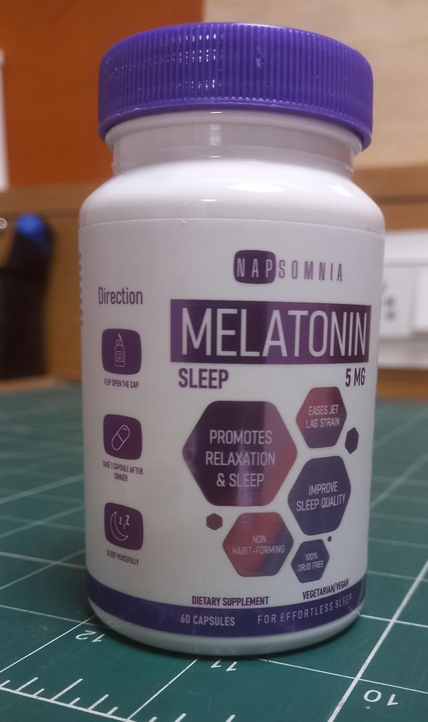 Melatonina para dormir para hombres y mujeres - Melatonina del sueño w / extracto de raíz de valeriana - Melatonina vegano cápsulas - Ayuda para el sueño para adultos - Suplementos de sueño profundo para la enfermedad de Jet Lag Strain (5 Mg)