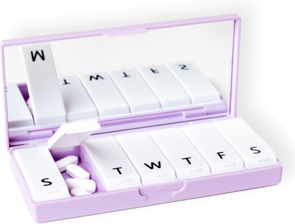 PORT X POLISH Designer Weekly Pill Box Organizer (Single 1X Daily, Lilac) Silencio Compacto, Elegante suplemento de vitamina de 7 días de duración Cute Portable Mini Travel Medicine Carrier  BPA-Free Pillbox Caddy