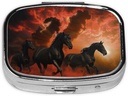 Black Horses Red Glowing Clouds Impreso Square Pill Organizer con 2 Compartments, Portable Mini Pill Box Pill Case for Medicine, Vitamina, Fish Oil, Supplements