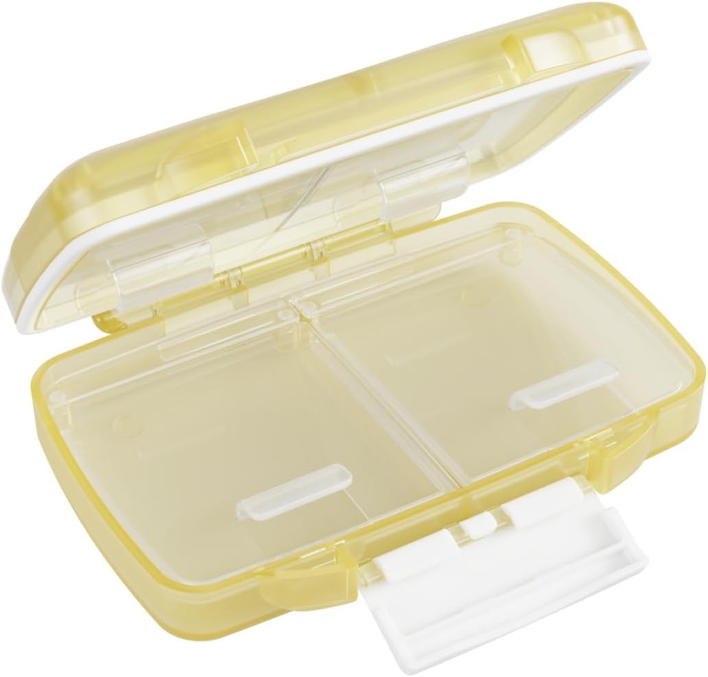 EZY DOSE Moisture-Proof Pill Case, Planner de Medicina, Caja de Organizador de Vitaminas, Travel-Friendly, Latch-Closure to Secure Contents, 4 Compartimientos Individuales de Múltiples Tamaños con sello de Pesa, Pequeña, Crema